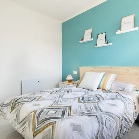 Apartment Coastal Paradise & Cozy With A 100m From The Beach! *