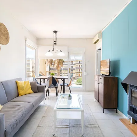 Coastal Paradise & Cozy With A 100m From The Beach! Apartment