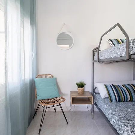 Apartment Coastal Paradise & Cozy With A 100m From The Beach!