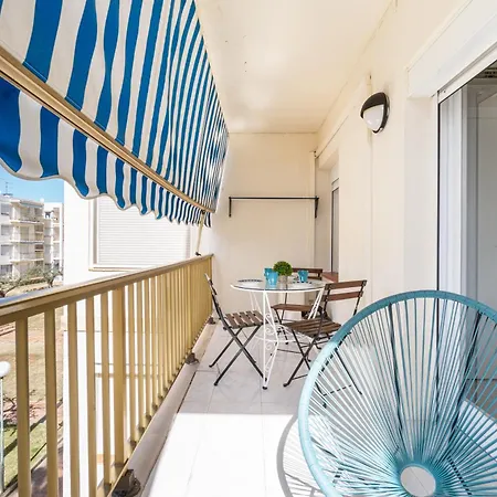 Apartment Coastal Paradise & Cozy With A 100m From The Beach!