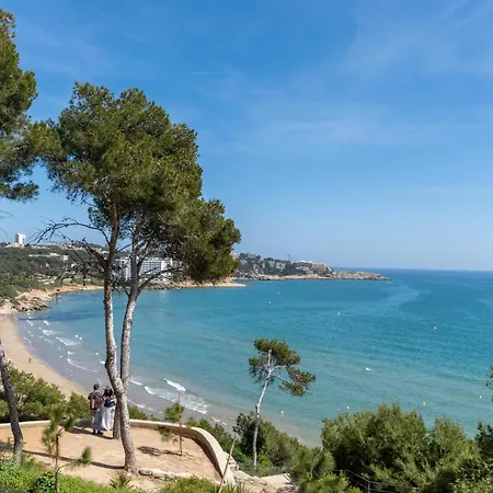 Coastal Paradise & Cozy With A 100m From The Beach! 아파트 *